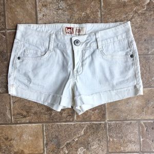 White Lei shorts